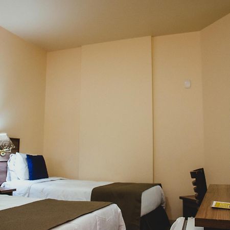 Fenix Hotel Pouso Alegre Exterior photo